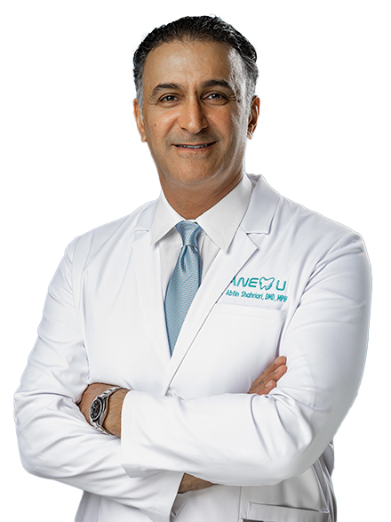 Portrait of Dr. Abtin Shahriari