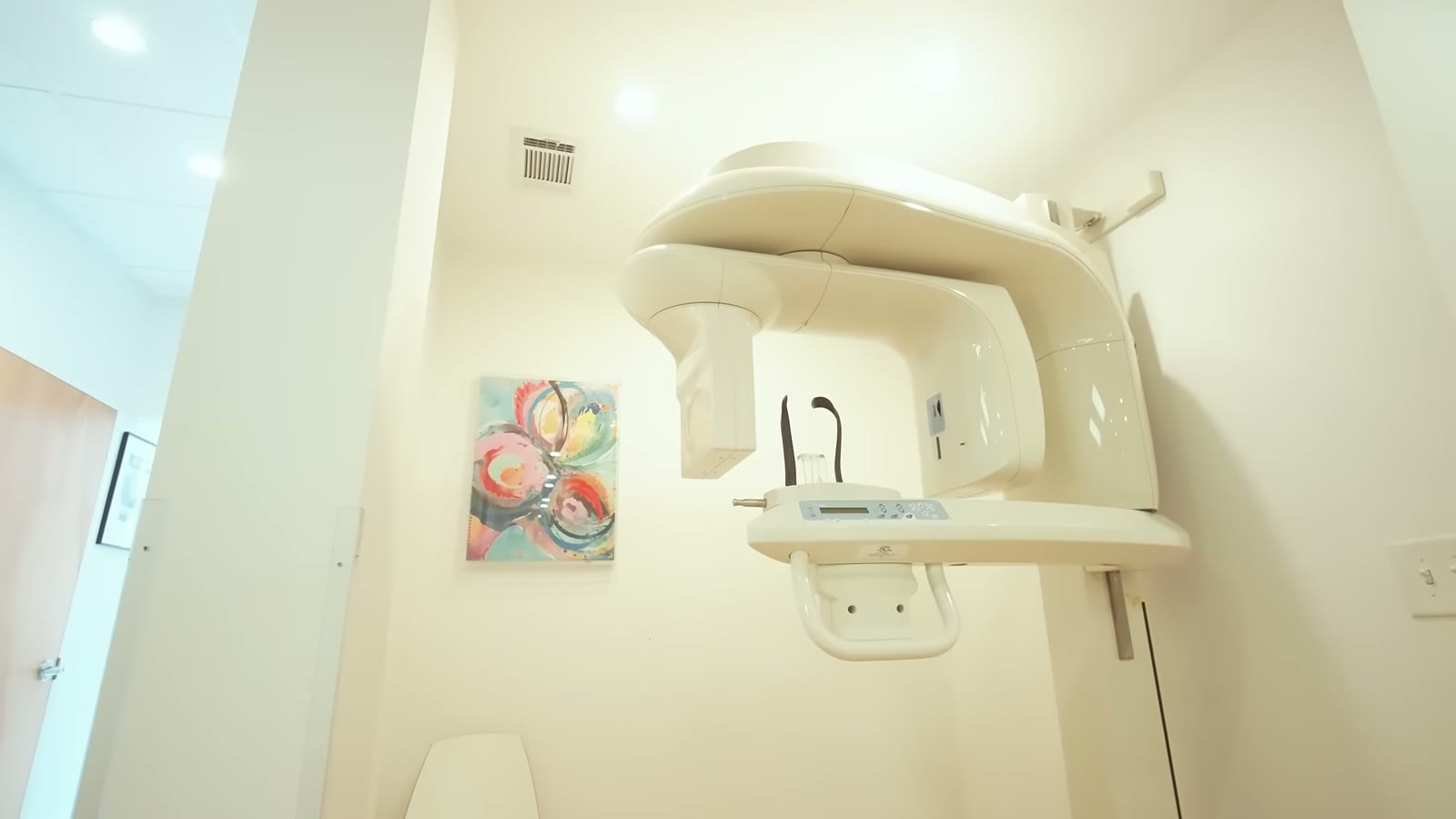3D cone beam scanner room used for implant planning at ANEWU